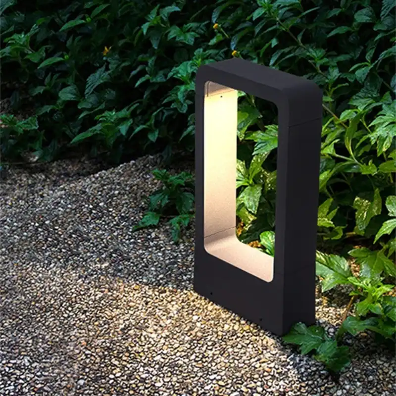 How to Plan Outdoor Lighting for a Large Garden